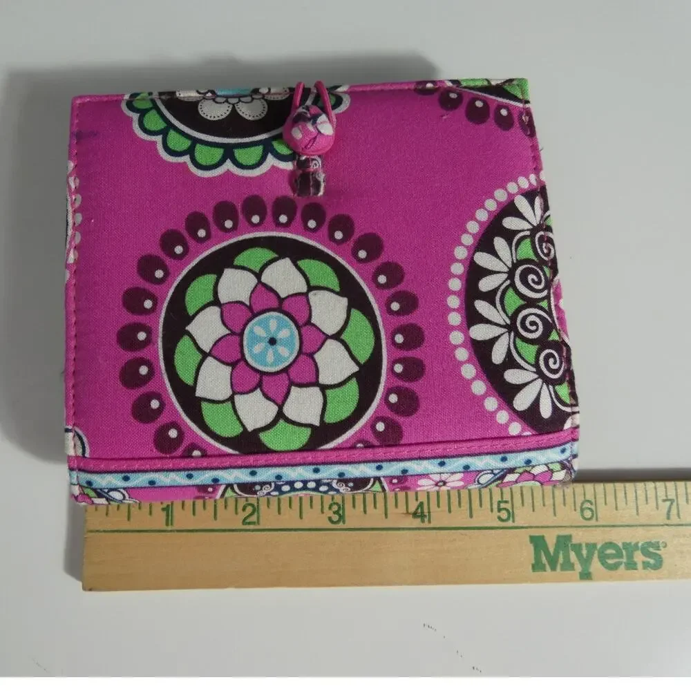 Vera Bradley Little Notebook Wallet Cupcake Pink 6" ID Pen Holder - Picture 2 of 6